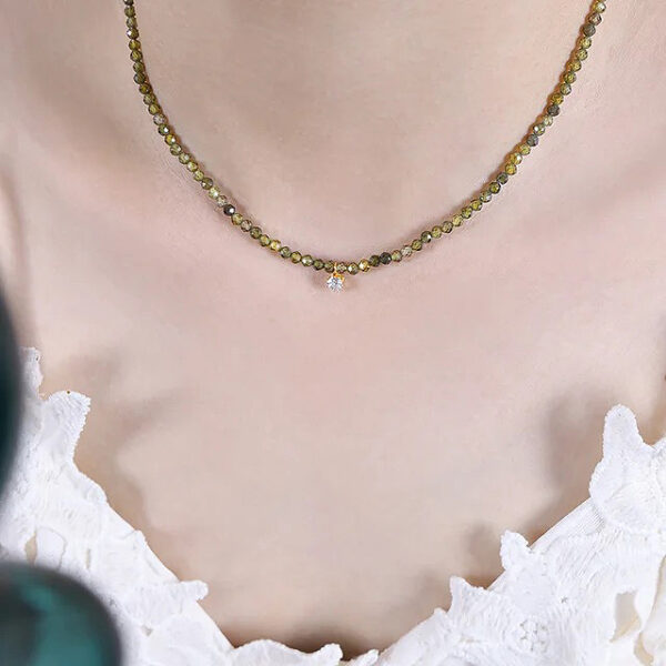 Lola green crystal necklace - Imagen 2