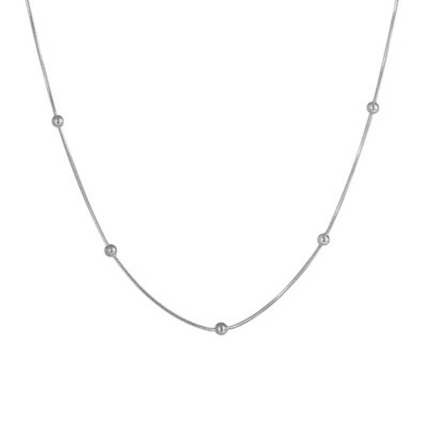 Silver molly necklace