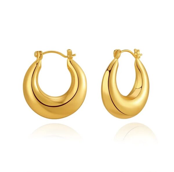 Hollow gold huggies