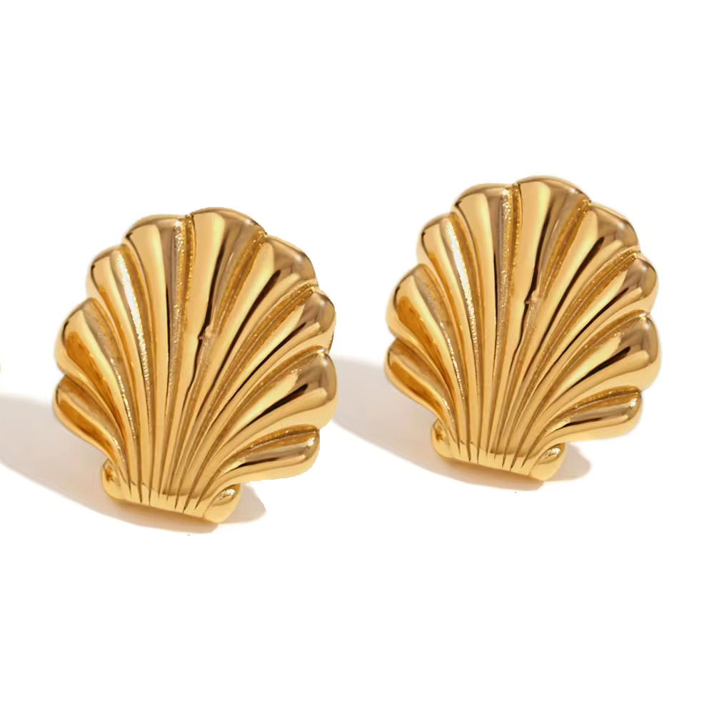 14K Seashell Earrings | Royal Hawaiian Heritage Jewelry