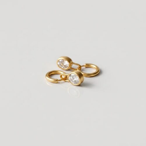 Oval zircon huggies